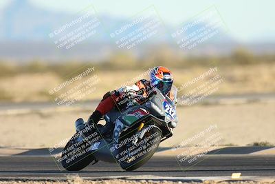 media/Dec-07-2025-CVMA (Sun) [[3e7d2de5dc]]/Race 18-Formula Twins-Formula 40 UL/